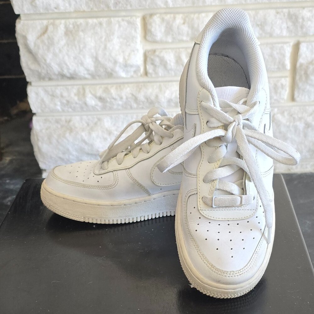White Nike Air Force 1 Shoes